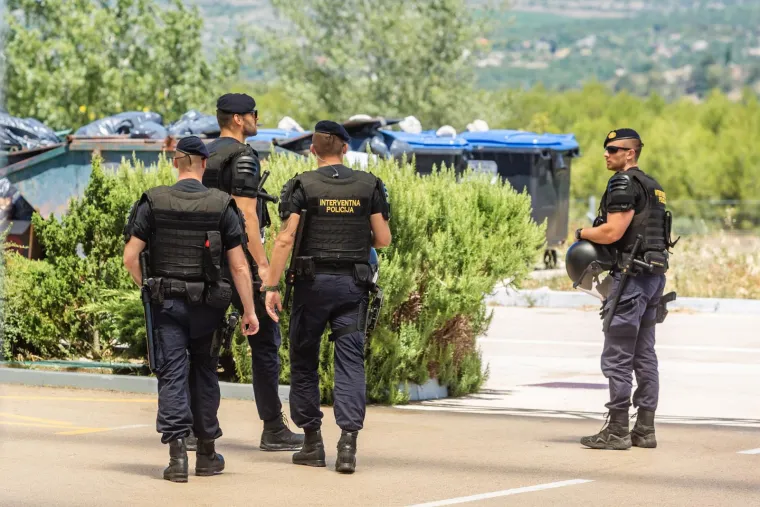 Torcidaši se zaustavili na poznatom odmorištu, interventna sve nadzire