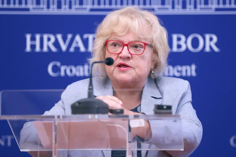 Jeste li uspjeli pogoditi prema crtama lica? - Zastupnica Anka Mrak Taritaš