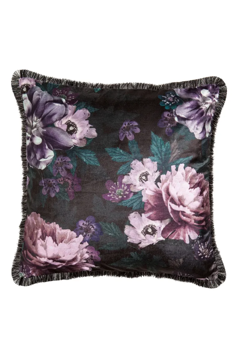 Baršunasta jastučnica cvjetnog uzorka, H&amp;M Home, 152,16 kuna