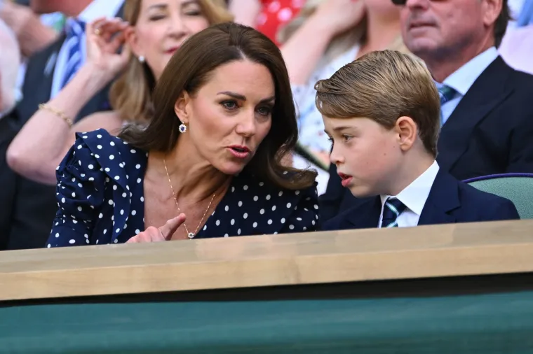 Nema koga nema na finalu Wimbledona: No, jedna crnka zasjenila je sve slavne na tribinama, pa čak i kraljevsku obitelj