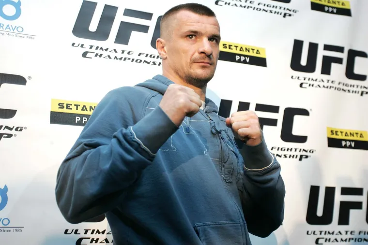 Mirko Cro Cop Filipović slavi 50. rođendan, isplivale njegove stare fotografije