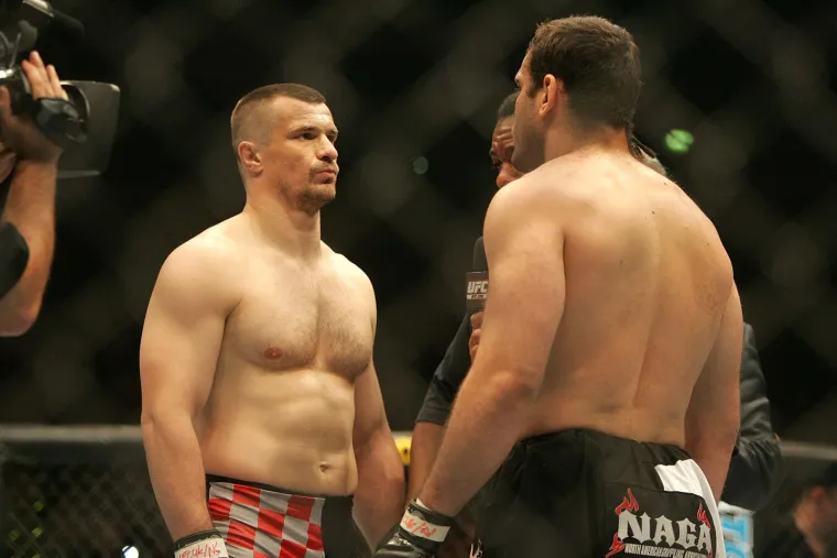 Mirko Cro Cop Filipović slavi 50. rođendan, isplivale njegove stare fotografije