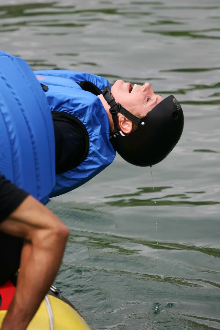Sjećate li se kad je Sanader poslao ministre na rafting? Neki su se skoro utopili, jedan uhvaćen u ljubavnom klinču, a Kolinda...