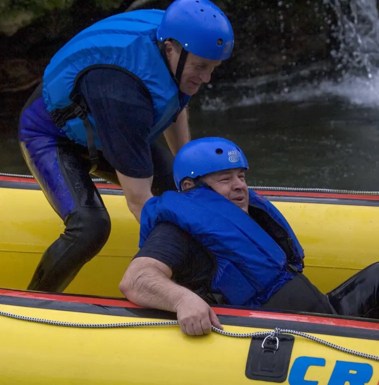 Sjećate li se kad je Sanader poslao ministre na rafting? Neki su se skoro utopili, jedan uhvaćen u ljubavnom klinču, a Kolinda...