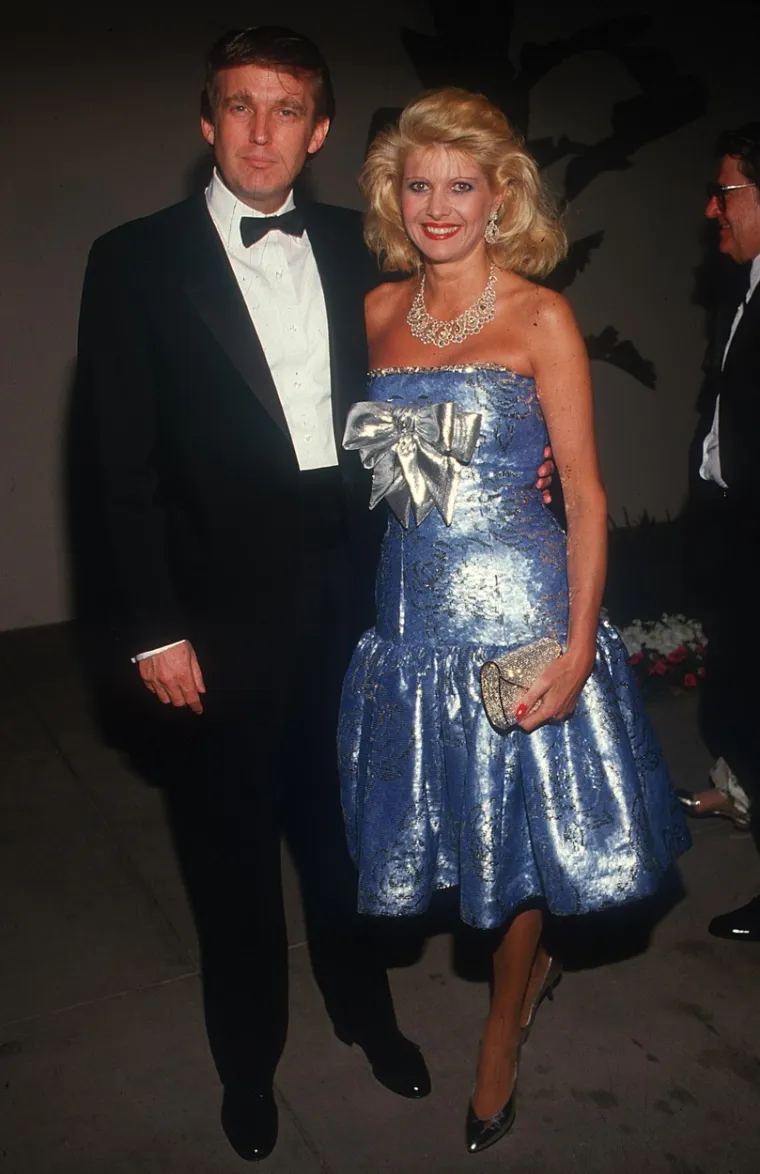 Ivana Trump voljela je luksuzne odmore: Jednom se pojavila s mlađahnim zaručnikom, talijanskim glumcem i modelom; A tu su i fotke iz braka s Trumpom
