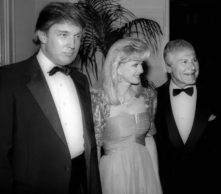 Ivana Trump voljela je luksuzne odmore: Jednom se pojavila s mlađahnim zaručnikom, talijanskim glumcem i modelom; A tu su i fotke iz braka s Trumpom