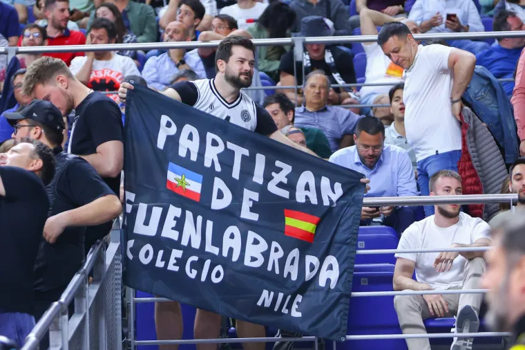 Sijevale šake između košarkaša Reala i Partizana na parketu u Madridu
