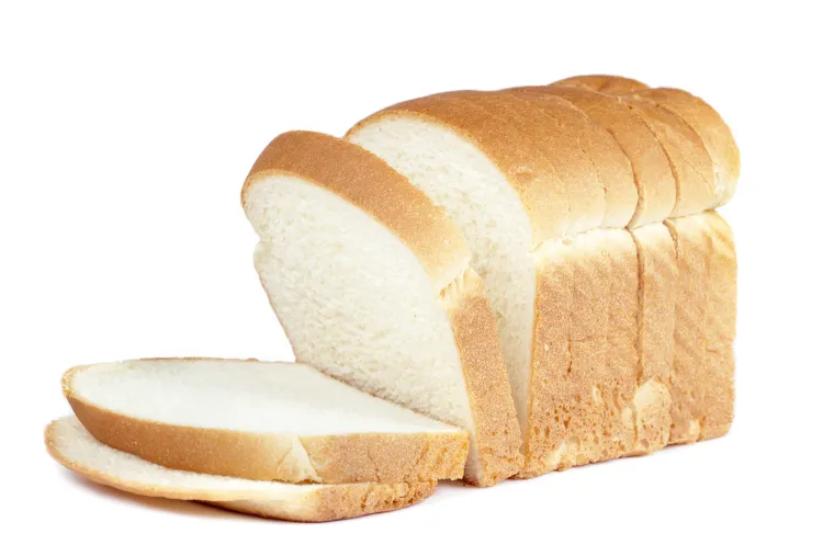 Bijeli kruh moguć je krivac i za akne. Akne uglavnom uzrokuje gluten kojeg ima u kruhu. Kada tijelo ne može izlučiti gluten, nastaju crijevna oštećenja. Prije odlaska kod dermatologa ili kozmetologa, probajte promijeniti svoju prehranu.