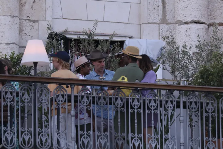 Pogledajte kako Chris Rock, Lake Bell, Woody Harrelson, Sacha Baron Cohen i ostala ekipa uživa u 'najluđem gradu na svitu'