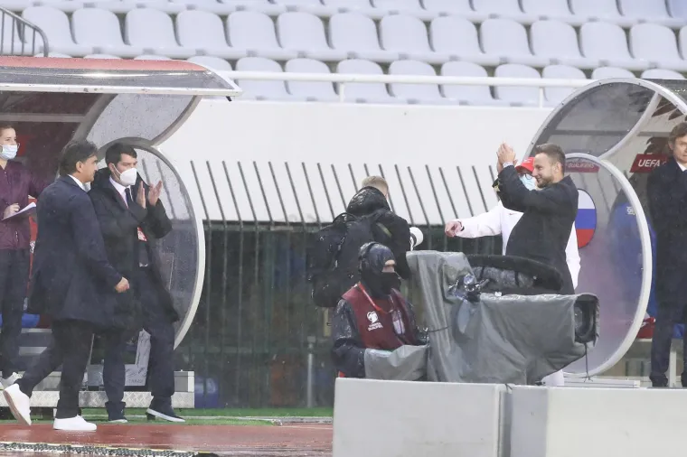 Zlatko Dalić snimljen u zanimljivom društvu: Pazite pored koga sjedi, je li to njegov budući gazda?