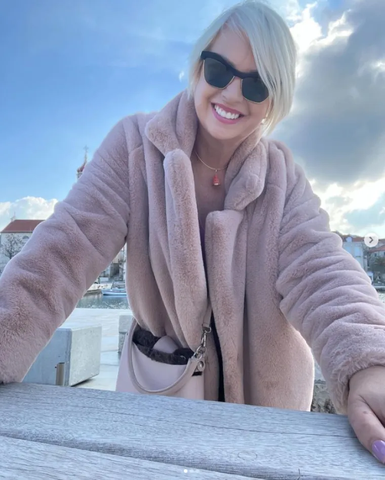 Danijela Dvornik svoj je 'beach body' već stesala i naveliko paradira u badiću ludog kroja koji ne bi obukla svaka
