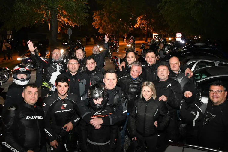 Tradicionalna prvomajska Budnica u Bjelovaru: Kolona od 1000 motorista protutnjala gradom