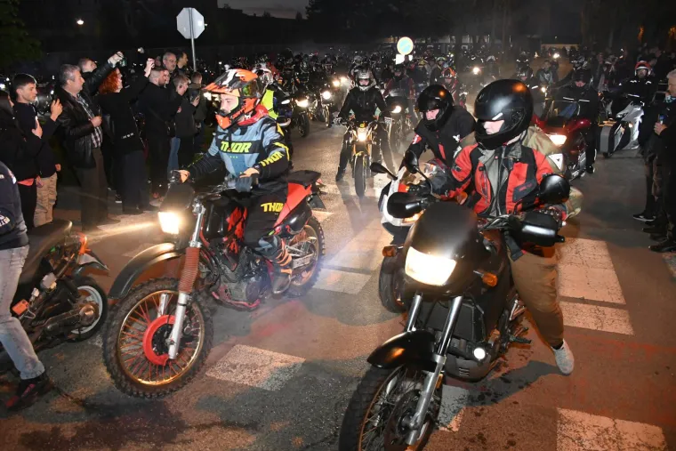 Tradicionalna prvomajska Budnica u Bjelovaru: Kolona od 1000 motorista protutnjala gradom
