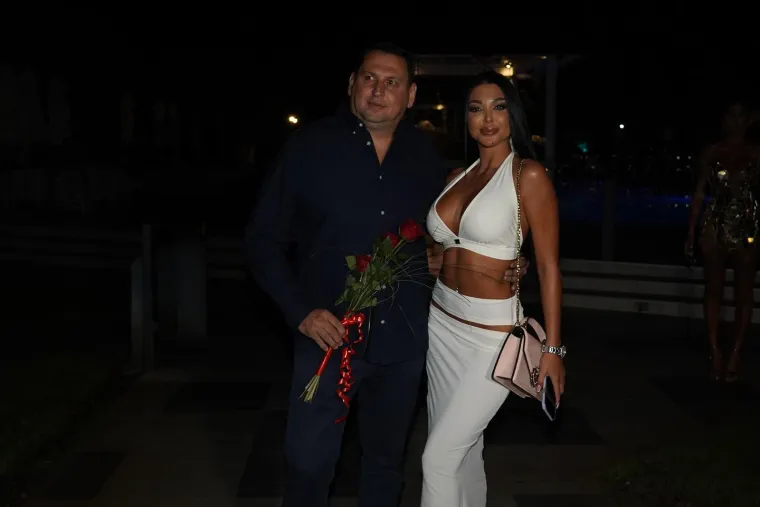Tijanu Ajfon su ne tako davno 'čopili' zbog prostitucije, a sinoć je bila glavna zvijezda - u mikrohaljini bez rublja