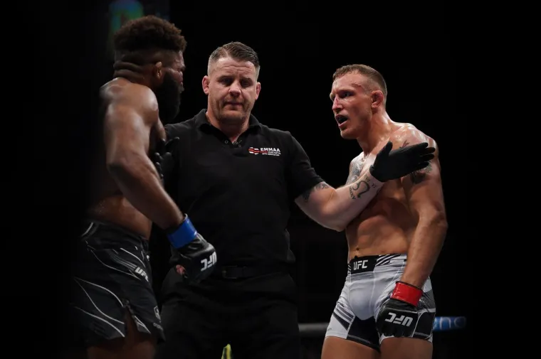 U spektakularnoj večeri UFC-a vidjeli smo sve: Paddy slavio, twerkao pa poslao krasnu poruku, borba večeri završila šokantno