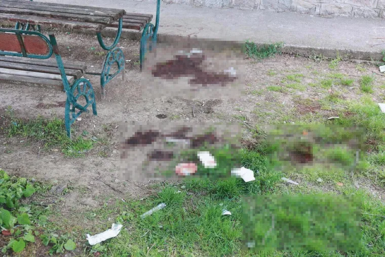 Ovdje je Uroš B. presudio policajcu i njegovoj sestri! Tragovi krvi kod klupica jezivi su podsjetnik na sinoćnji masakr: 'Pucao im je u potiljak'