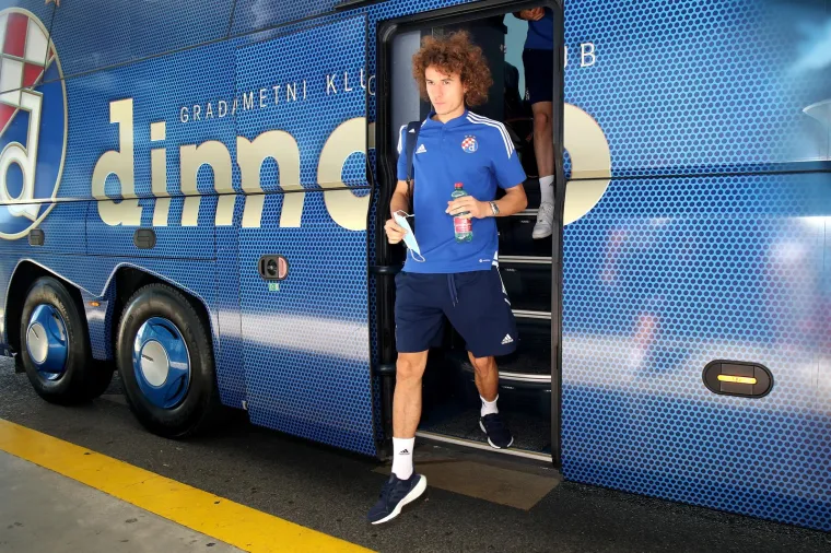 Dinamo otputovao u Skopje na uzvrat: Ozbiljna lica i puni fokus na prolaz u idući krug