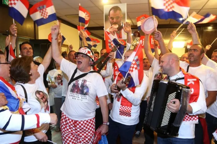 PLESOM SE ORILA PJESMA: Pogledajte kako je dočekan osvajač prve hrvatske medalje u Riju