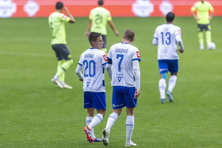 Kohorta 'počastila' Osijek bakljadom za prvu pobjedu u sezoni