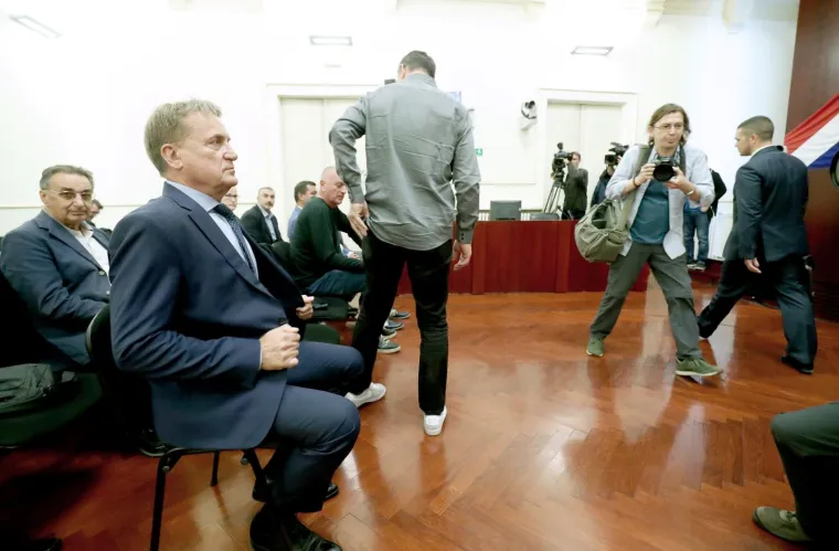 Nakon dvije godine suđenja bivši HDZ-ov ministar oslobođen je optužbi, a trojica njegovih suradnika su proglašeni su krivima