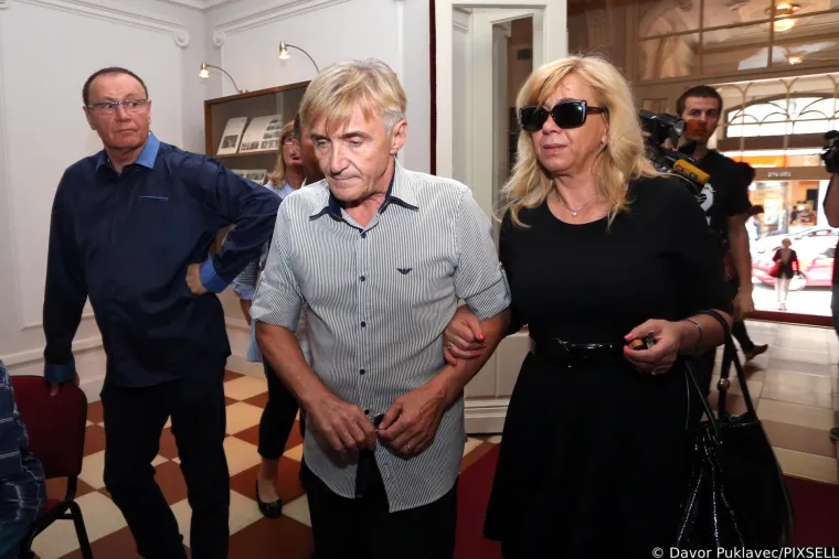 Rajko Dujmić stvorio je besmrtne hitove, ali Novim fosilima je ime dao drugi glazbeni genij: 'Dobacio nam je u slastičarnici...'