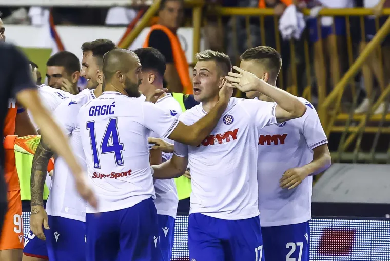 Pogledajte ogromno slavlje Hajdukovih nogometaša nakon zaslužene pobijede protiv Vitorije