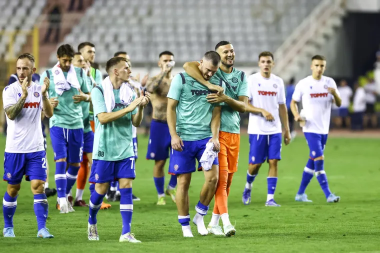 Pogledajte ogromno slavlje Hajdukovih nogometaša nakon zaslužene pobijede protiv Vitorije