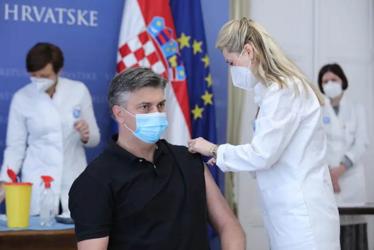 Što je obilježilo pandemiju? Capak na cjepivu, HDZ slavi nakon izbora, mladi su ispred HNK, a Marić osvojio društvene mreže