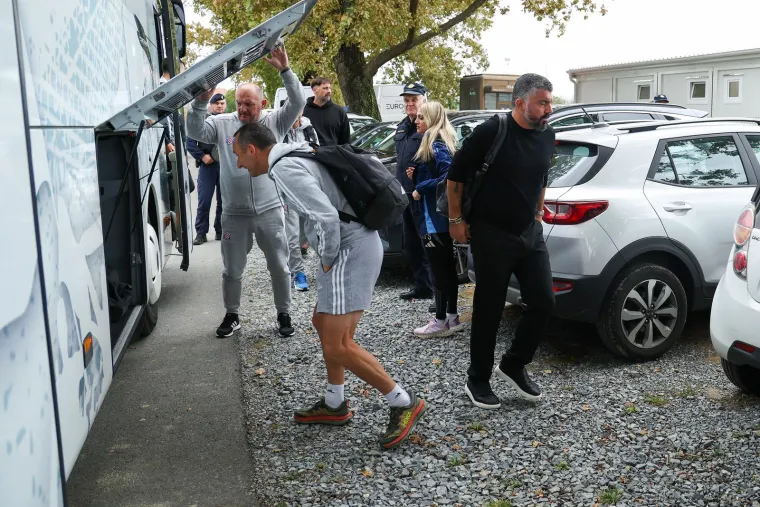Pivo se točilo, grlo se močilo! Hajduk se gledalo i s prozora: Oduševljeni Gattuso na ovakvom spektaklu još nije bio