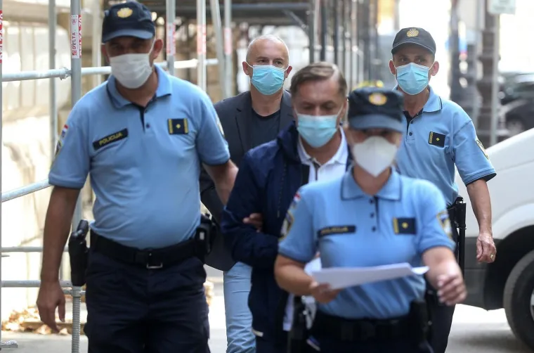 Gradonačelnici u lisicama: Grgić i Barišić dovedeni na Županijski sud, čeka se odluka o istražnom zatvoru