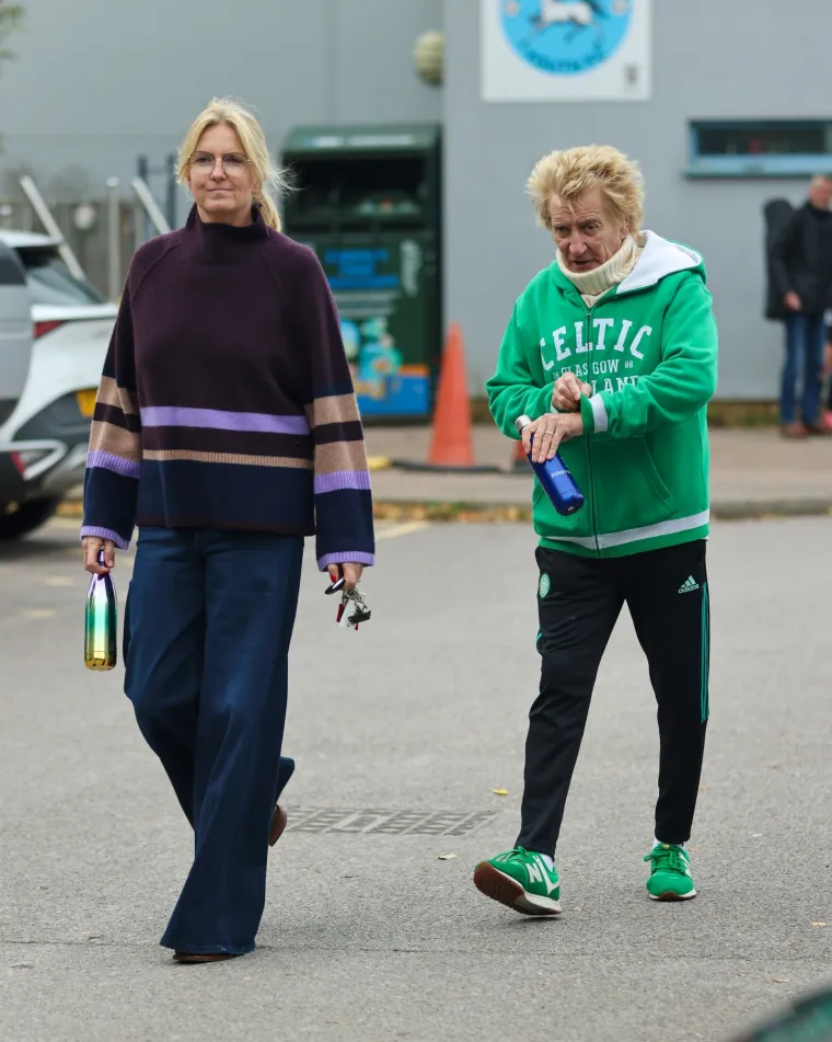 Rod je priznao da je varao sve svoje partnerice, osim drugu suprugu Rachel Hunter. Njihov brak trajao je od 1990. do 2006. godine, premda su se razdvojili još 1999. godine. Njihovo prvo dijete, kći Renee, rođena je 1992., a sin Liam 1994. godine. U svibnju prošle godine, samo nekoliko dana nakon što je Ruby rodila sina, par je dobio sina kojeg su nazvali Louie Mark Roderick.