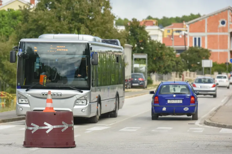 Domišljati Zadrani: I kad nema kružnog toka, oni se sami snađu