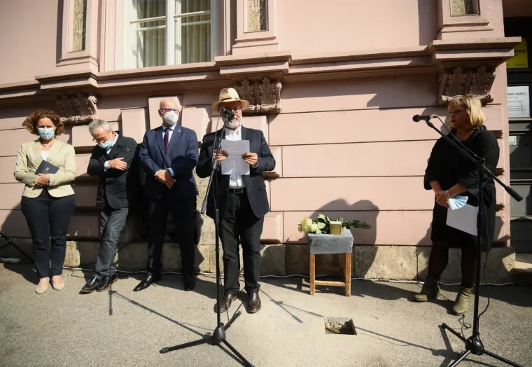 Lea Deutsch još uvijek čeka svoju ulicu ili trg u Zagrebu: Danas je ispred njene kuće postavljen 'kamen spoticanja'