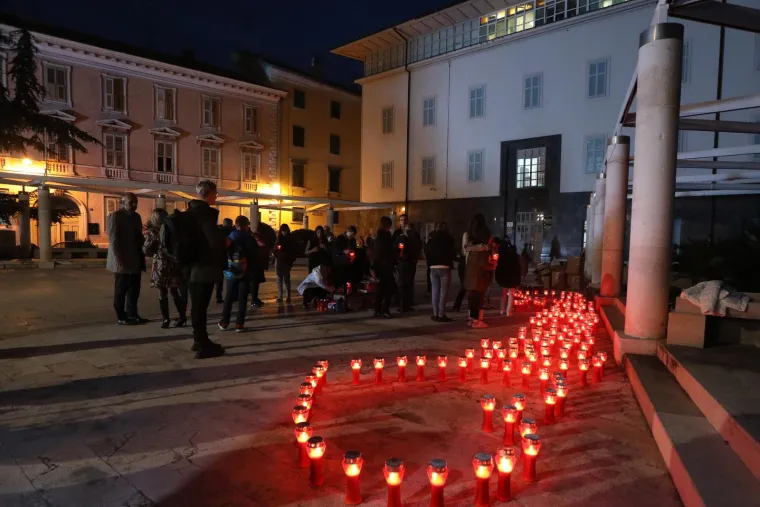 Na ovakvom travnjaku u srijedu se igrala utakmica osmine finala Hrvatskog kupa