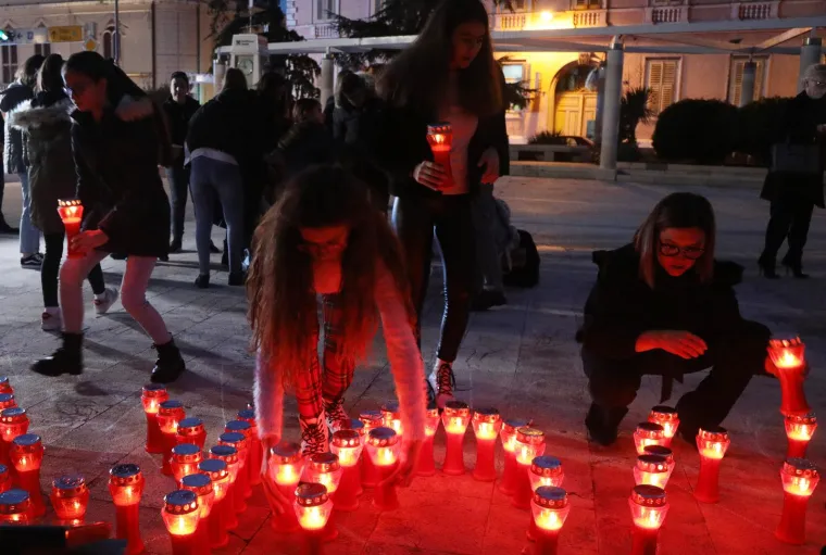 Na ovakvom travnjaku u srijedu se igrala utakmica osmine finala Hrvatskog kupa