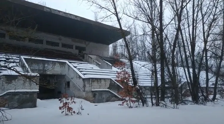 Napušten je zbog nuklearne katastrofe, ali i dalje stoji: Pogledajte kako izgleda Avanhard stadion u Pripjatu