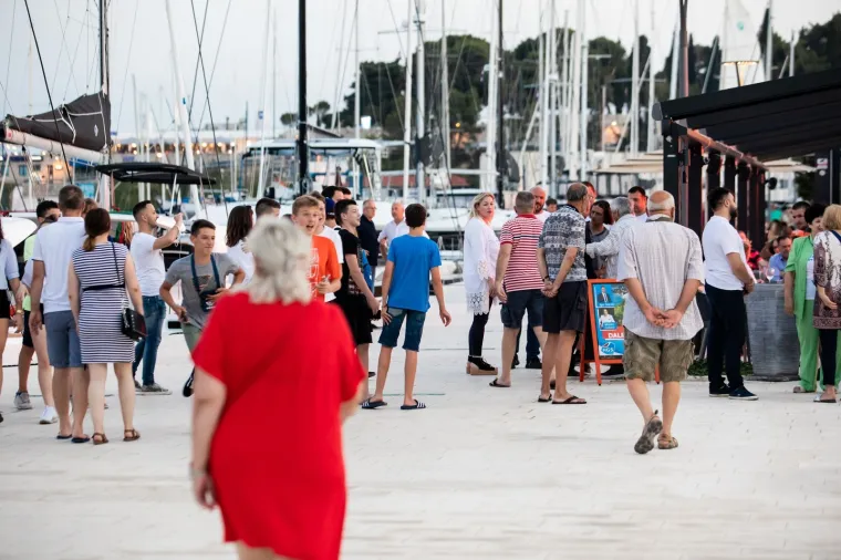 KERUM FEŠTAO S GRAĐANIMA U SPLITU: Baš nitko se nije držao distance