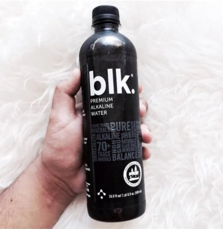 Hipsterska flaširana voda bez GMO-a