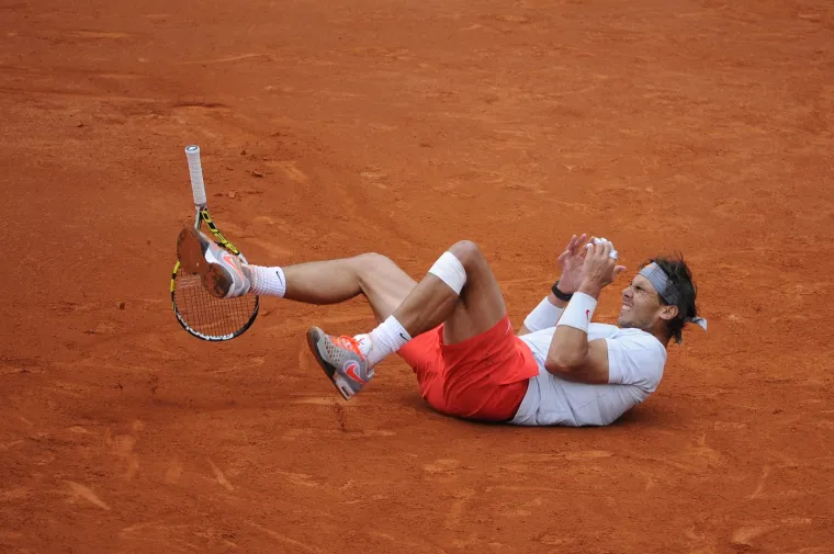 Rekordna titula u godini povratka! 5. veljače 2013. Nadal se vratio na teren nakon 222 dana pauze zbog ozljede, a dvanaest dana kasnije osvojio je svoju prvu turnirsku pobjedu na Brasil Openu. U lipnju Nadal tada po osmi put osvaja French Open. U finalu ne daje Davidu Ferreru ni najmanju šansu i postavlja rekord: nitko do sada nije osvojio osam Grand Slam naslova na jednom turniru u pojedinačnoj muškoj konkurenciji.