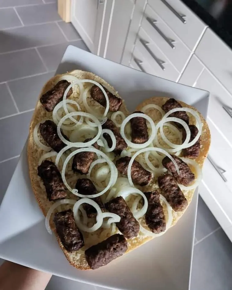 Ljubav pršti svuda oko nas, pa čak i u životinjskom svijetu: Njihovi zagrljaji i poljupci osvajaju srca
