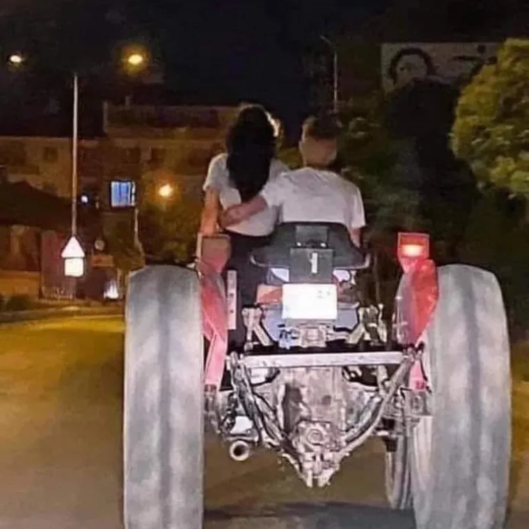 Ljubav pršti svuda oko nas, pa čak i u životinjskom svijetu: Njihovi zagrljaji i poljupci osvajaju srca