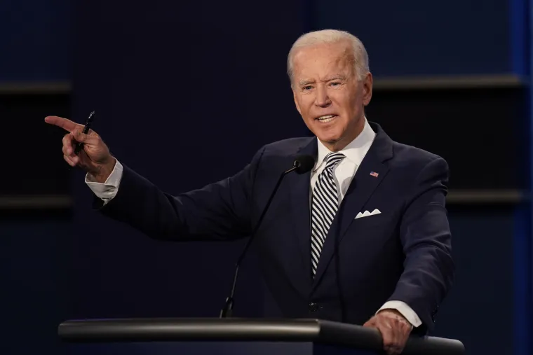 Njihova lica govore sve: Donald Trump i Joe Biden žestoko se sukobili u prvoj predsjedničkoj debati
