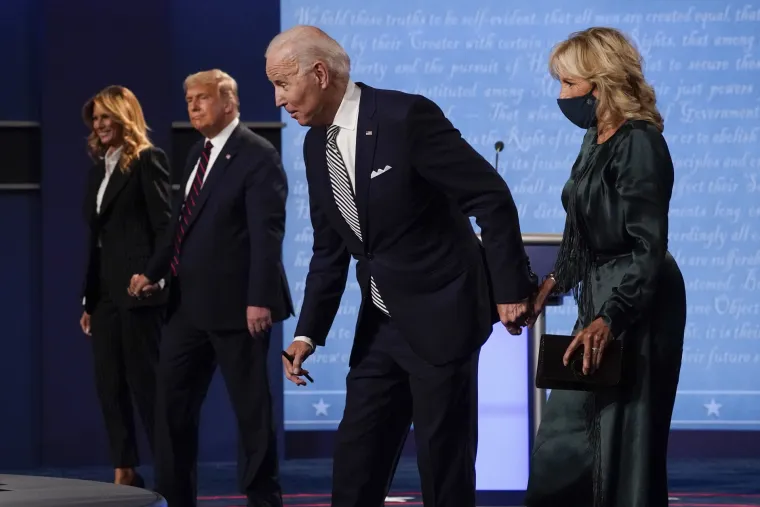 Njihova lica govore sve: Donald Trump i Joe Biden žestoko se sukobili u prvoj predsjedničkoj debati
