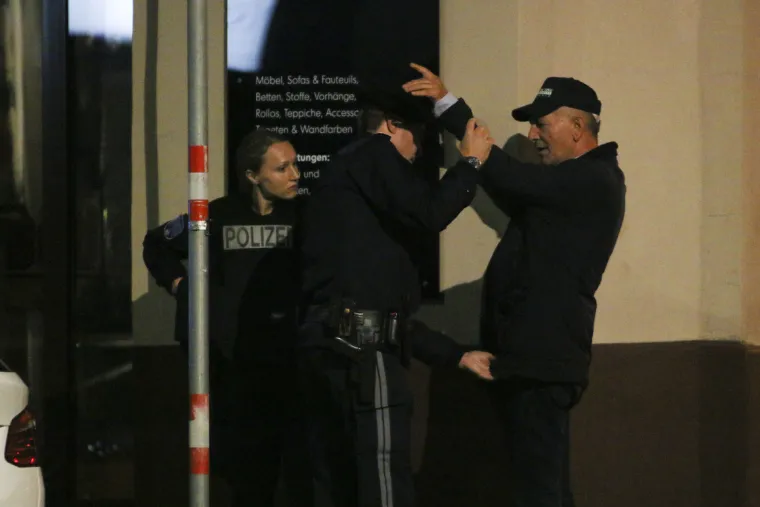 Noć užasa u Beču: Cijeli grad pod policijskom opsadom, neki od napadača još su u bijegu