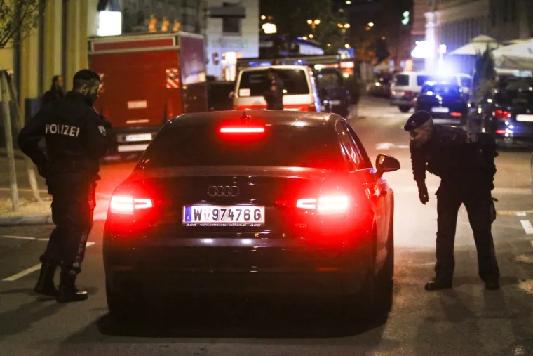 Noć užasa u Beču: Cijeli grad pod policijskom opsadom, neki od napadača još su u bijegu