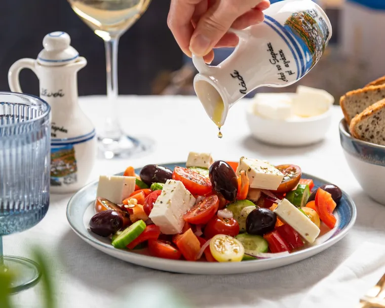 Bogato je omega-3 masnim kiselinama i ne koristi se za kuhanje nego samo za preljeve.