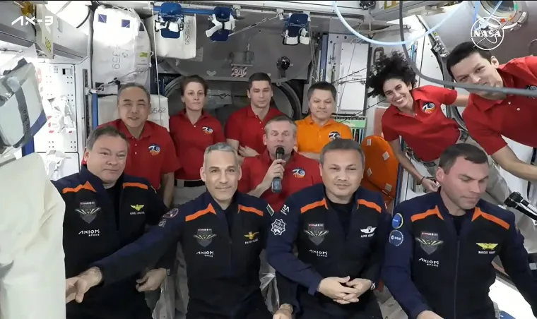 18. Skučeno okruženje: Život na Međunarodnoj svemirskoj postaji prilično je sličan životu s petero cimera, osim što astronauti nemaju taj luksuz da mogu napustiti stan kad im dođe.