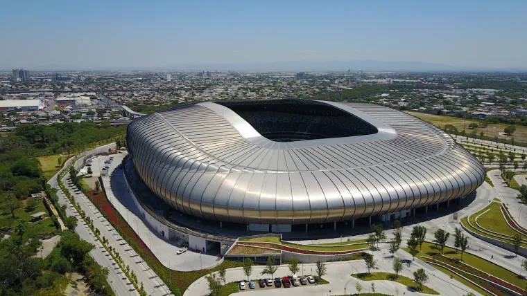Priča iza stadiona koji je oduševio svijet: Čelični div krije veliku kontroverzu i impresionira pogledom