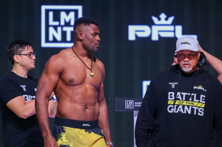 Ngannou je po mnogima favorit, ali nešto će se pitati i Ferreiru koji je u pozitivnom nizu od 4 pobjede uz 4 tehnička nokauta. 