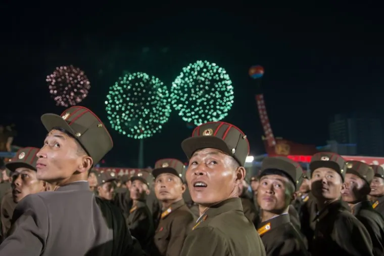 SJEVERNA KOREJA SLAVI: Narod izašao na ulice kako bi pozdravio uspješno nuklearno testiranje